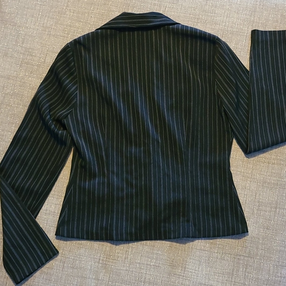 Womans Xhilaration Black Pin Striped Blazer. - Picture 6 of 7
